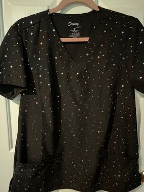 Black V-Neck Star Print Scrub Top size M